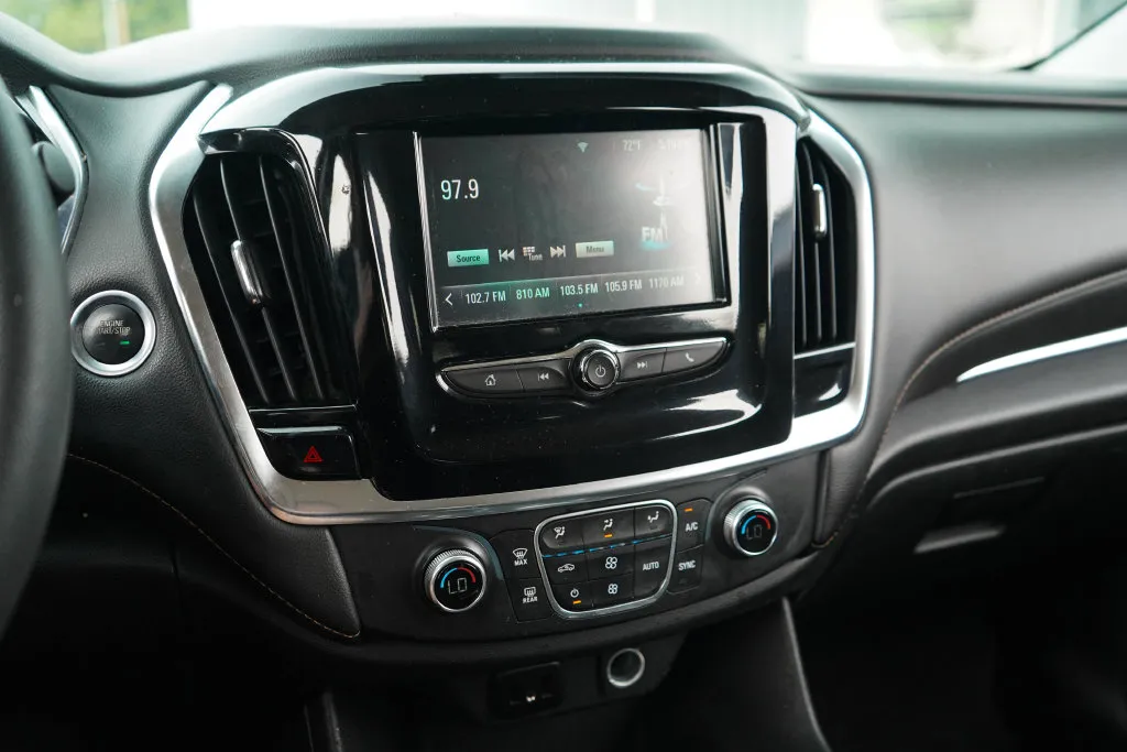Chevrolet Traverse photo 8