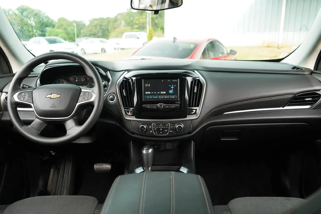 Chevrolet Traverse photo 10