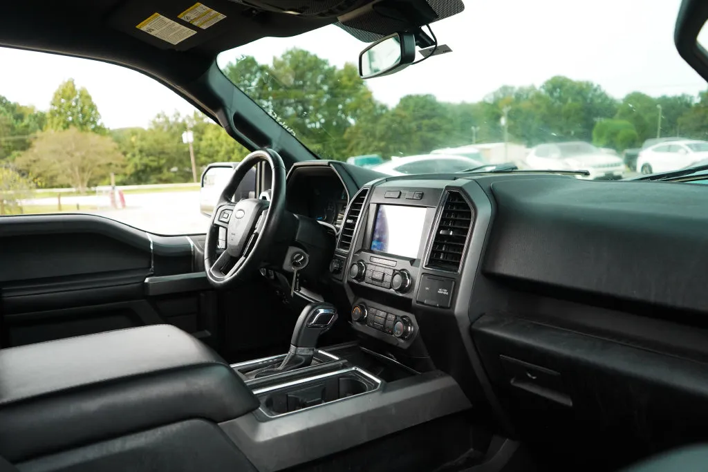 Ford F-150 photo 14