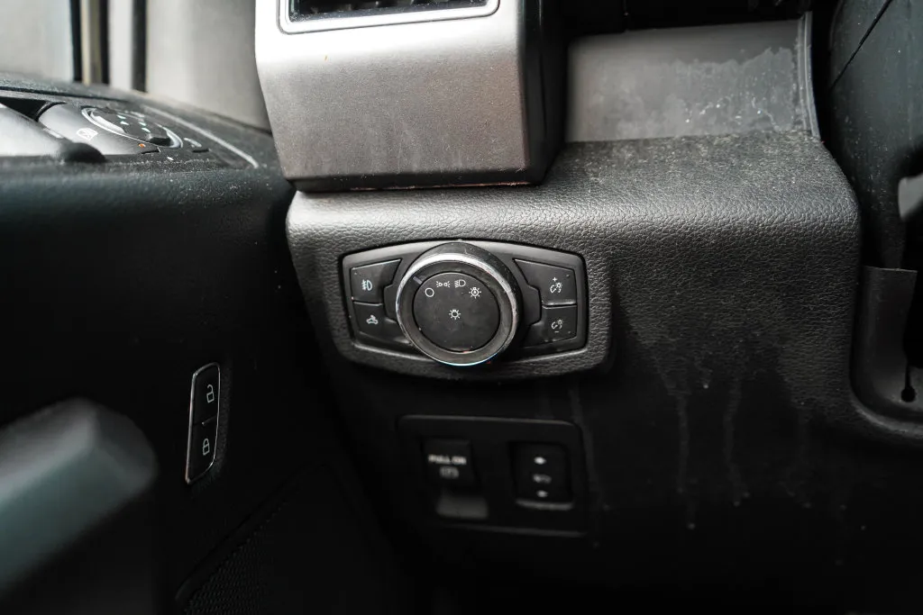 Ford F-150 photo 32