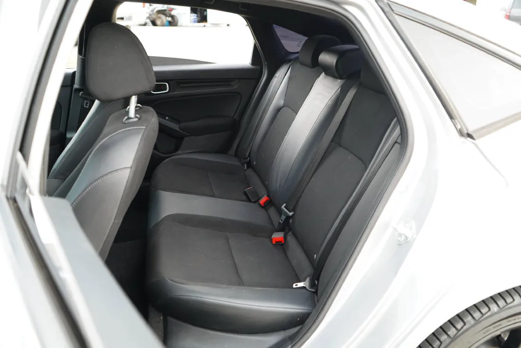 Honda Civic photo 9