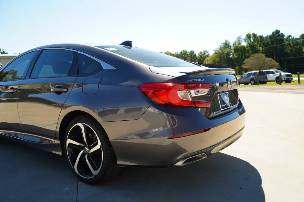 Honda Accord photo 20