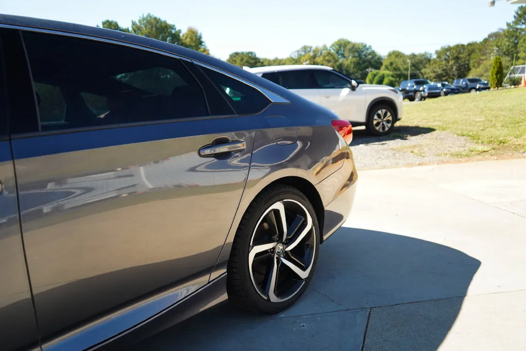 Honda Accord photo 21