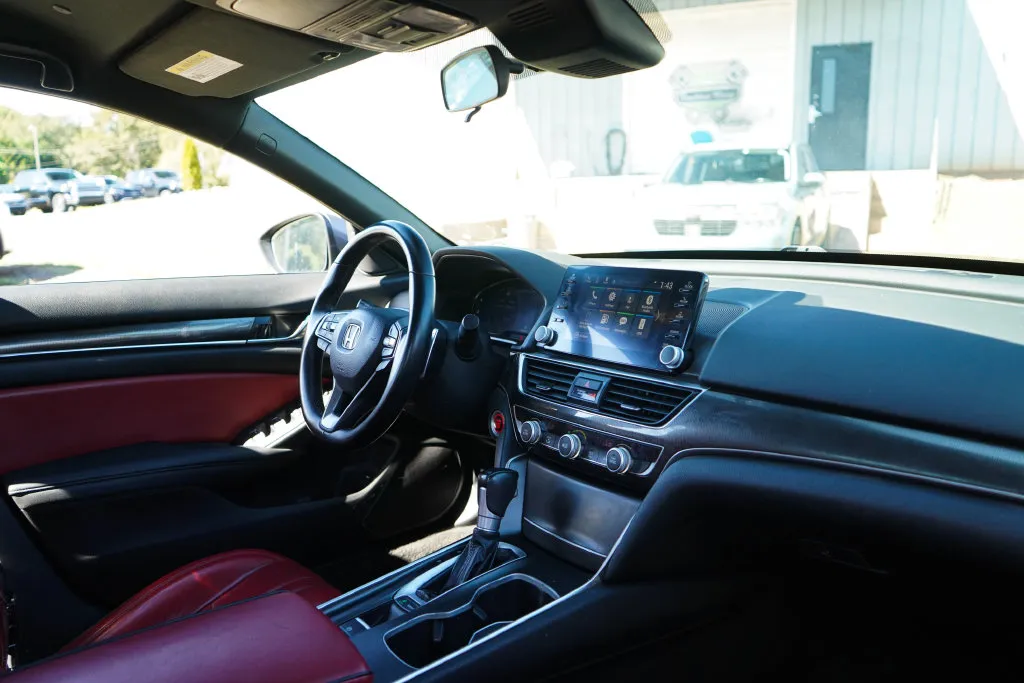 Honda Accord photo 14