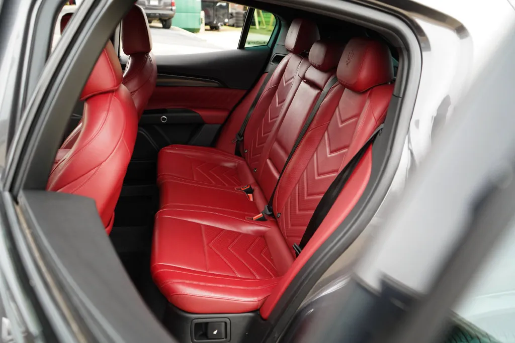 Maserati Grecale photo 9