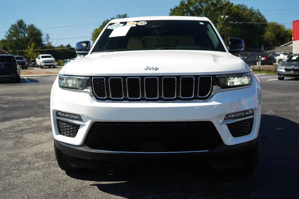 Jeep Grand Cherokee photo 17