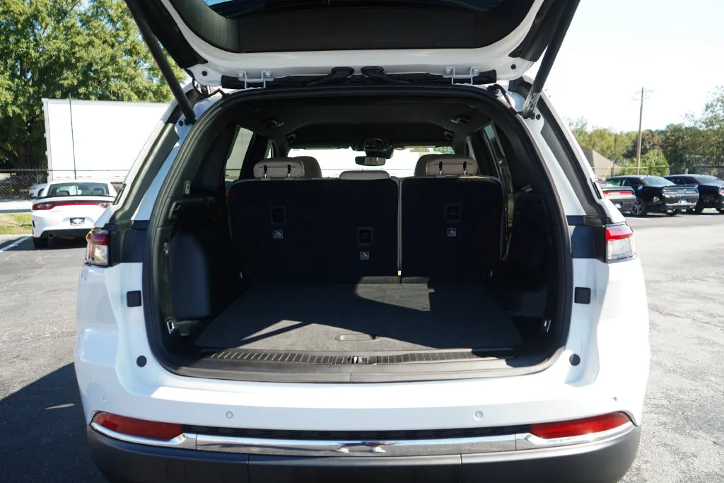 Jeep Grand Cherokee photo 14