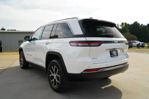More photos of 2025 Jeep Grand Cherokee Limited at TLC Motors, SC