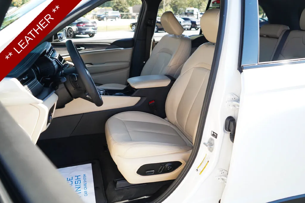 Jeep Grand Cherokee photo 6