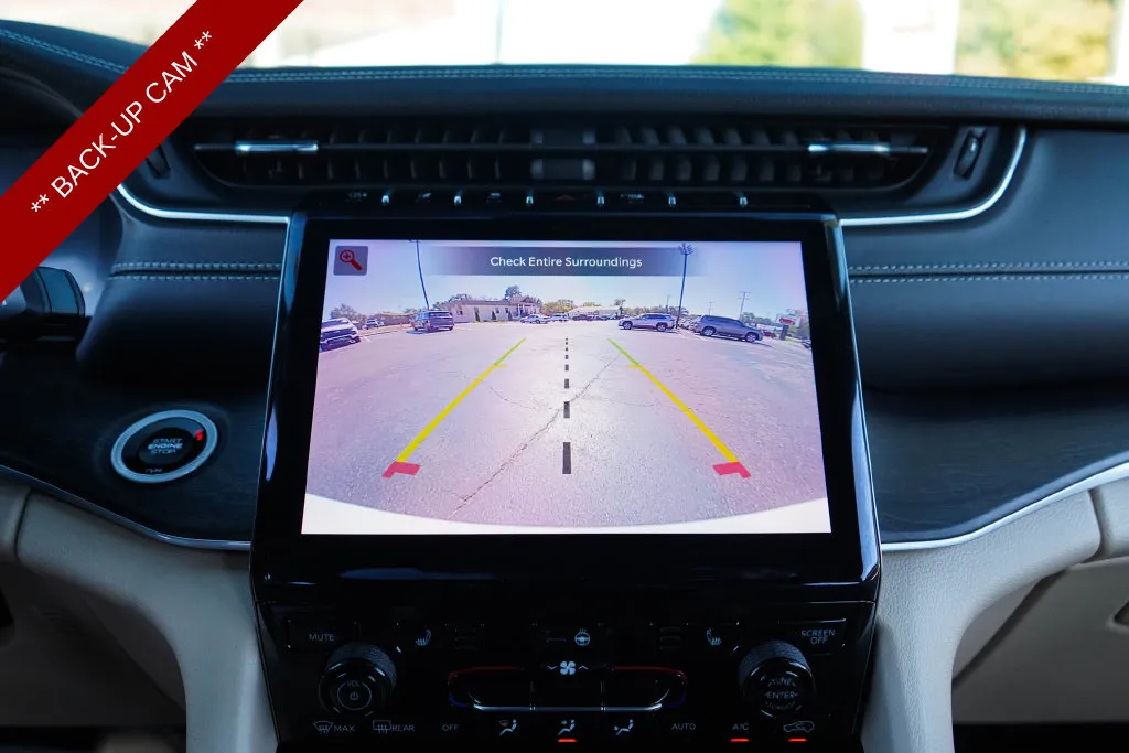Jeep Grand Cherokee photo 10