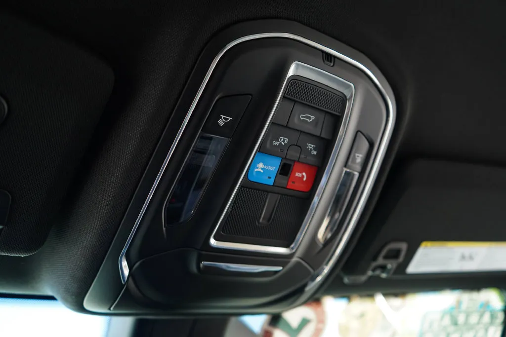 Jeep Grand Cherokee photo 11