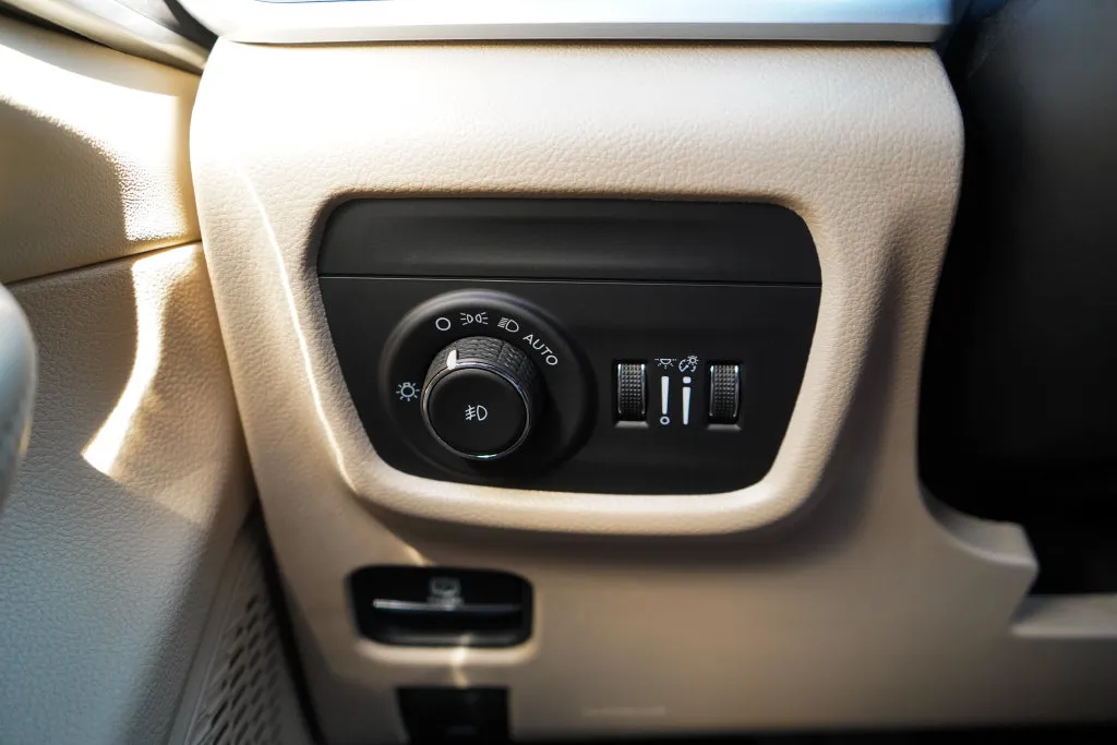 Jeep Grand Cherokee photo 31