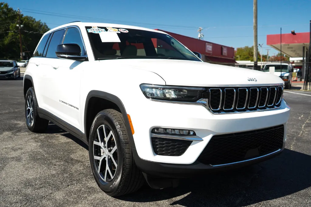 Jeep Grand Cherokee photo 38