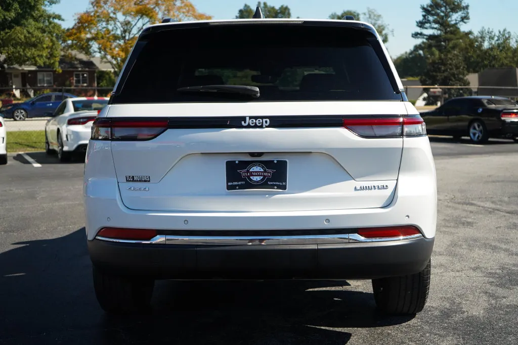 Jeep Grand Cherokee photo 20