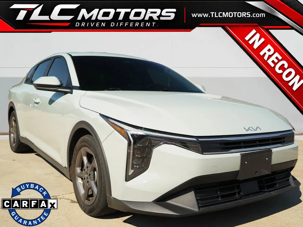 2025 Kia K4 LXS