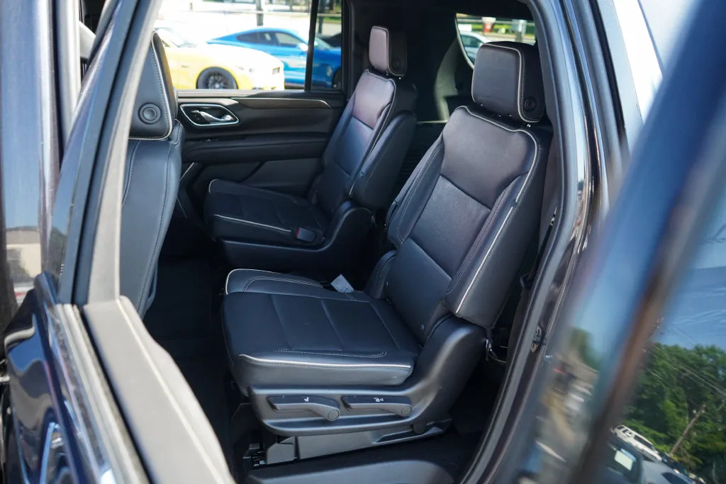 2023 Chevrolet Suburban Premier - Photo 8