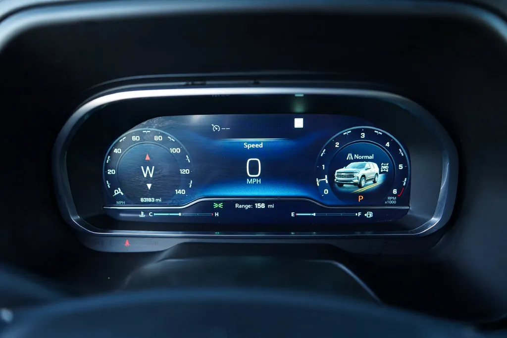 2023 Chevrolet Suburban Premier - Photo 26