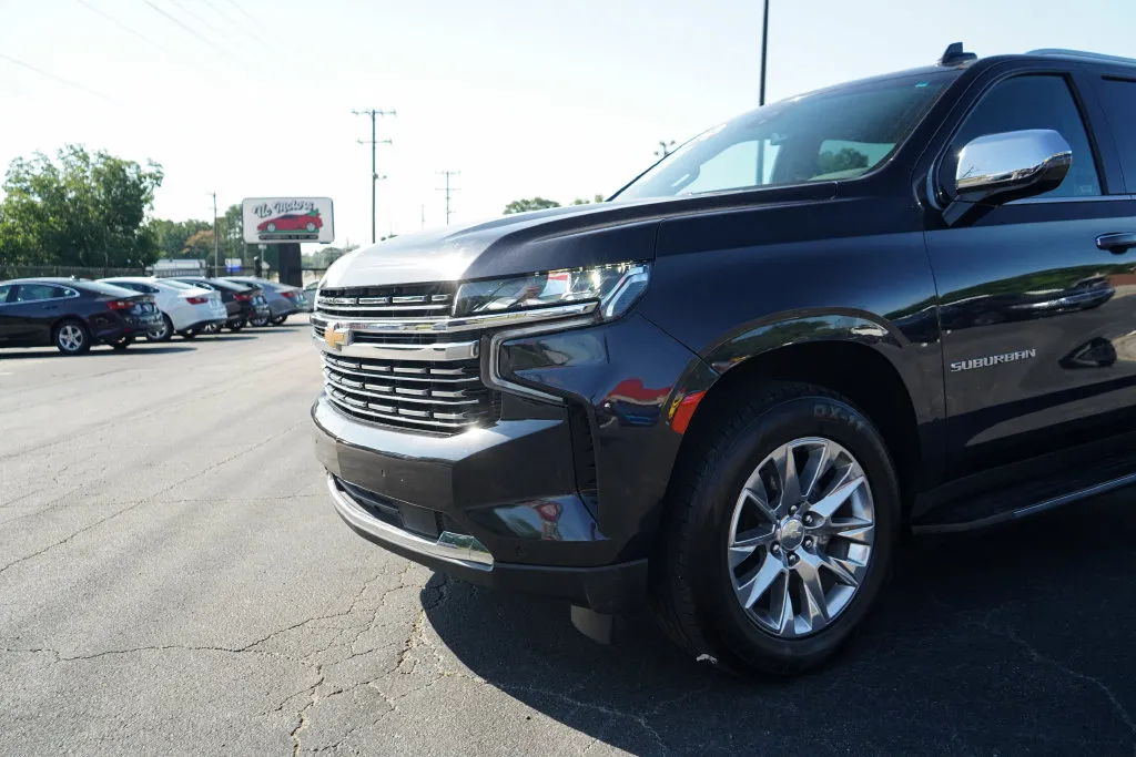2023 Chevrolet Suburban Premier - Photo 17