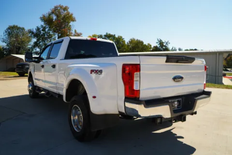 More photos of 2017 Ford F-350SD XL at TLC Motors, SC
