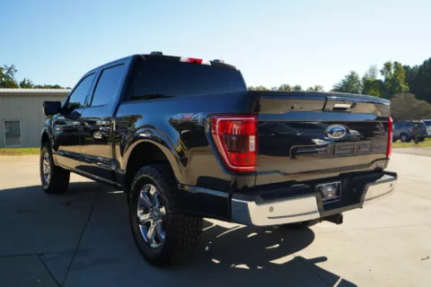 More photos of 2021 Ford F-150 XLT at TLC Motors, SC