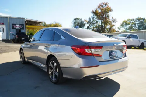 More photos of 2020 Honda Accord EX at TLC Motors, SC