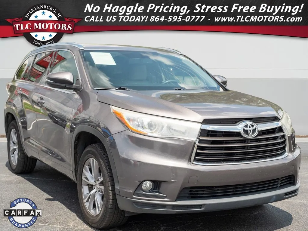 Gray 2015 Toyota Highlander XLE V6 for sale in Moore, SC