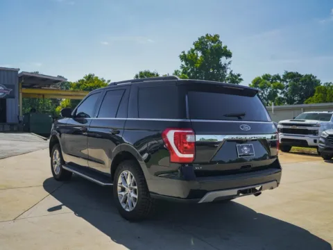 More photos of 2020 Ford Expedition XLT at TLC Motors, SC