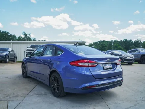 More photos of 2018 Ford Fusion SE at TLC Motors, SC