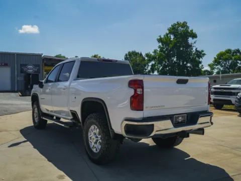 More photos of 2022 Chevrolet Silverado 2500HD LT at TLC Motors, SC