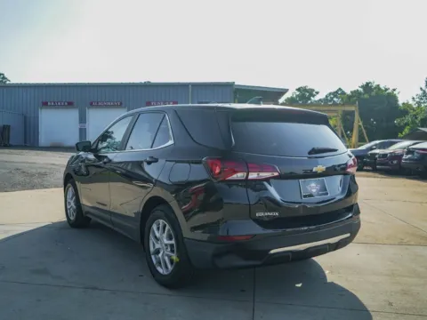 More photos of 2022 Chevrolet Equinox LT at TLC Motors, SC