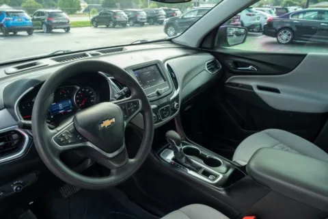 More photos of 2022 Chevrolet Equinox LS at TLC Motors, SC