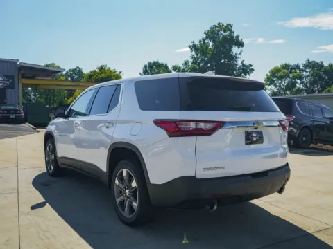 More photos of 2020 Chevrolet Traverse LS at TLC Motors, SC