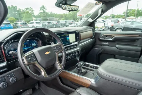 More photos of 2023 Chevrolet Silverado 1500 High Country at TLC Motors, SC
