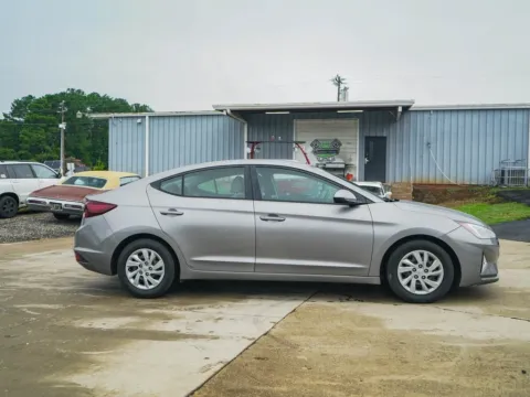 Another view of 2020 Hyundai Elantra SE for sale in Moore, SC at TLC Motors