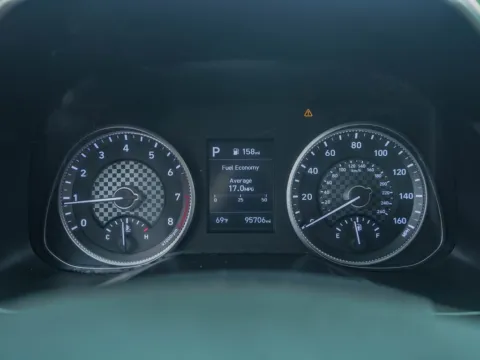 More photos of 2020 Hyundai Elantra SE at TLC Motors, SC