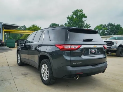More photos of 2020 Chevrolet Traverse LT at TLC Motors, SC