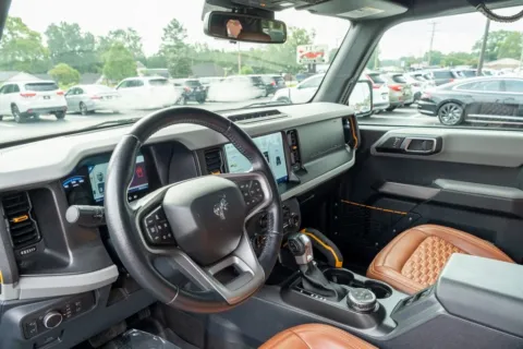 More photos of 2022 Ford Bronco Badlands at TLC Motors, SC