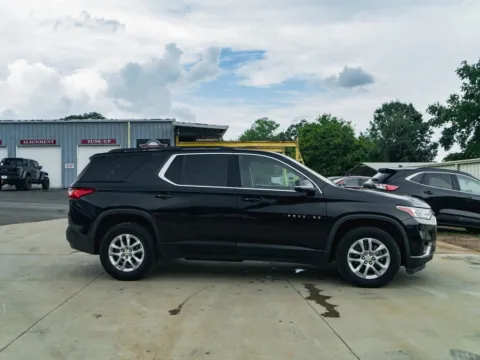 Another view of 2020 Chevrolet Traverse 3LT for sale in Moore, SC at TLC Motors