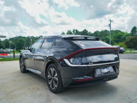 More photos of 2022 Kia EV6 Wind at TLC Motors, SC