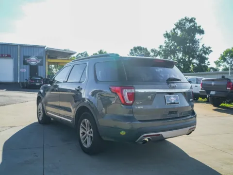 More photos of 2017 Ford Explorer XLT at TLC Motors, SC