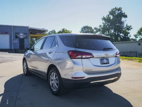 More photos of 2022 Chevrolet Equinox LT at TLC Motors, SC