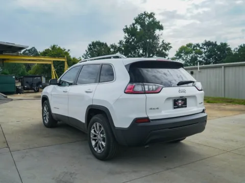 More photos of 2019 Jeep Cherokee Latitude Plus at TLC Motors, SC