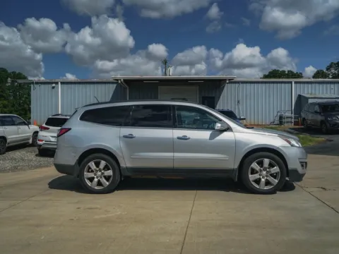 Another view of 2016 Chevrolet Traverse LT for sale in Moore, SC at TLC Motors