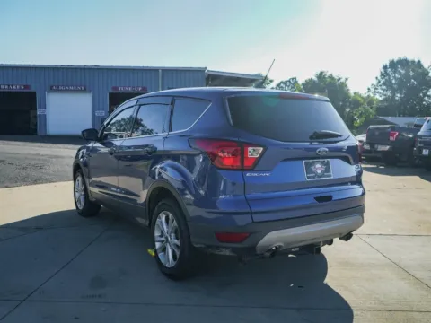 More photos of 2019 Ford Escape SE at TLC Motors, SC