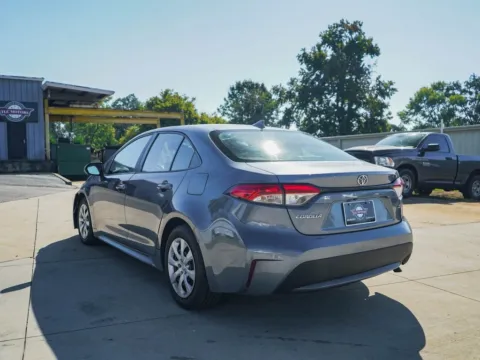 More photos of 2020 Toyota Corolla LE at TLC Motors, SC