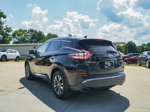 More photos of 2018 Nissan Murano SL at TLC Motors, SC