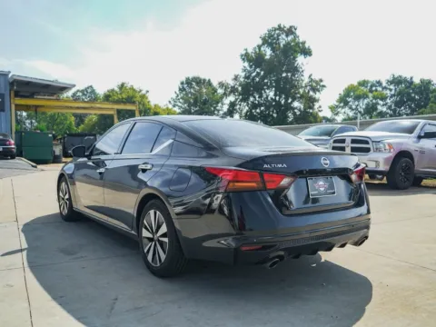 More photos of 2019 Nissan Altima 2.5 SL at TLC Motors, SC