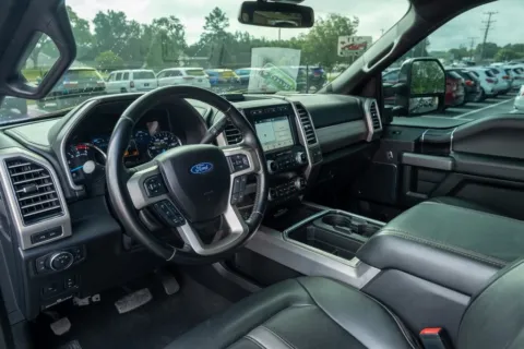 More photos of 2020 Ford F-250SD Platinum at TLC Motors, SC