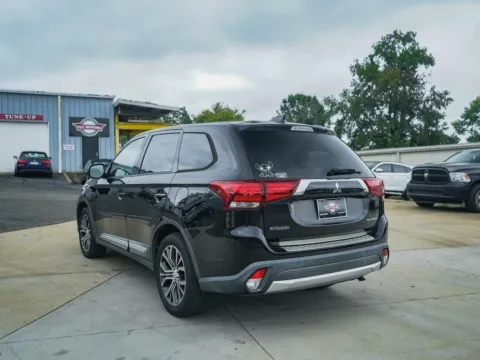 More photos of 2017 Mitsubishi Outlander ES at TLC Motors, SC