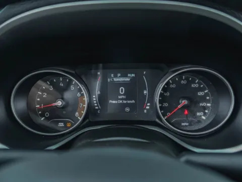 More photos of 2020 Jeep Compass Altitude at TLC Motors, SC